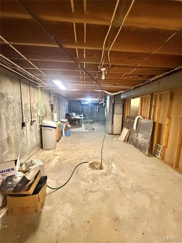 10289 Highway J, Perryville, MO 63775