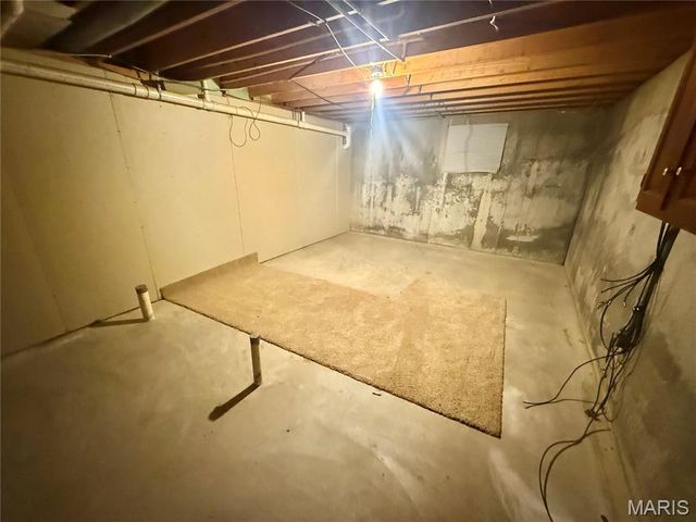 10289 Highway J, Perryville, MO 63775