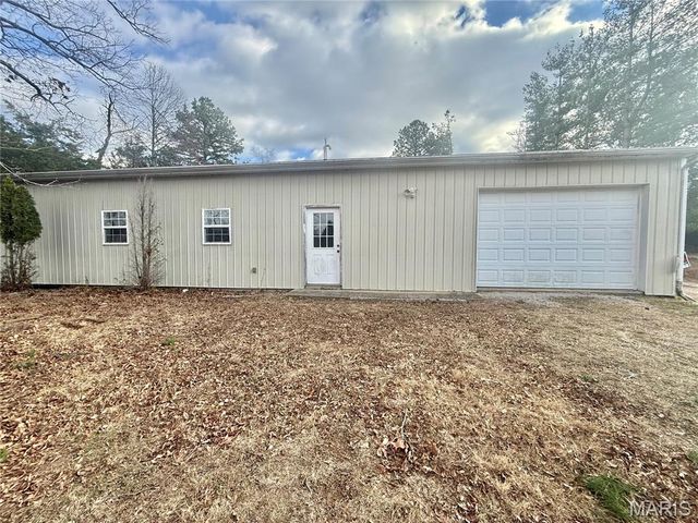 10289 Highway J, Perryville, MO 63775