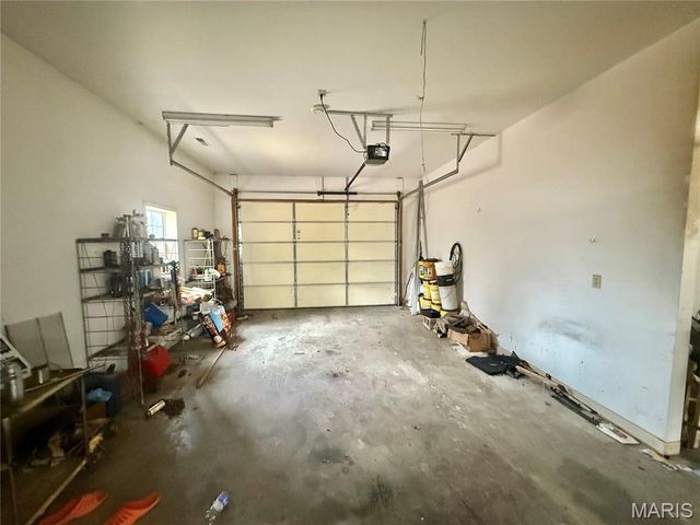 10289 Highway J, Perryville, MO 63775