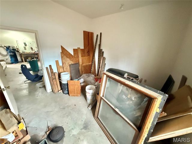 10289 Highway J, Perryville, MO 63775