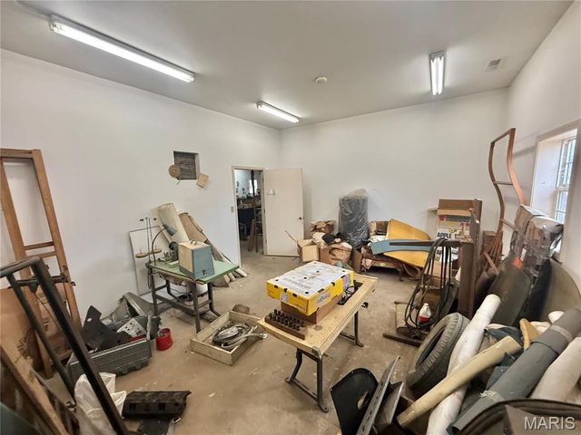 10289 Highway J, Perryville, MO 63775