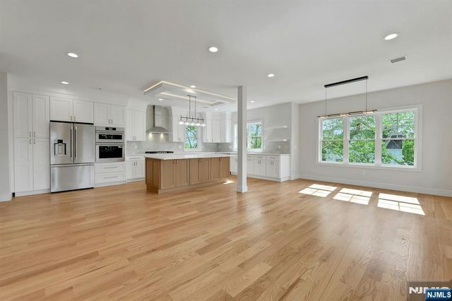 30-32 Centre Street, Nutley, NJ 07110