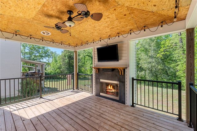 1237 Madden Bridge Road, Central, SC 29630