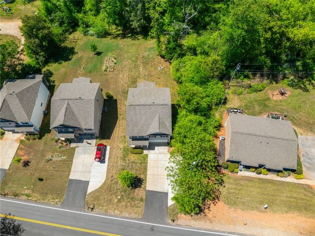 1237 Madden Bridge Road, Central, SC 29630