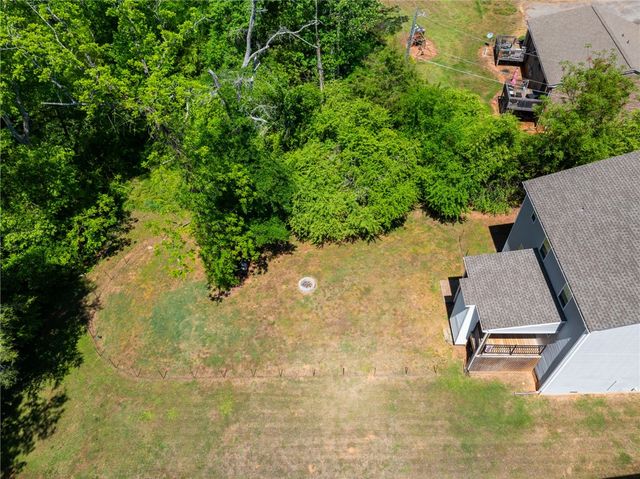 1237 Madden Bridge Road, Central, SC 29630
