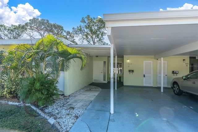 3528 SILVER PINE COURT 89, Sarasota, FL 34231