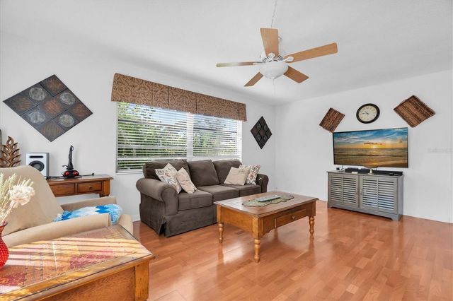 3528 SILVER PINE COURT 89, Sarasota, FL 34231