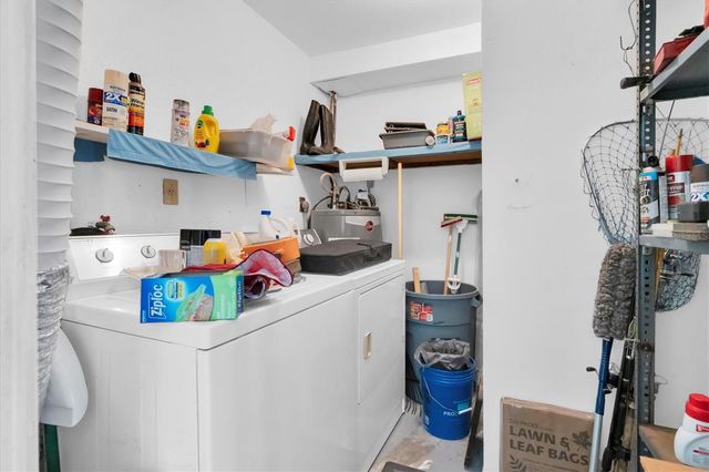 3528 SILVER PINE COURT 89, Sarasota, FL 34231