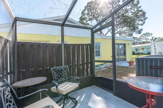 3528 SILVER PINE COURT 89, Sarasota, FL 34231