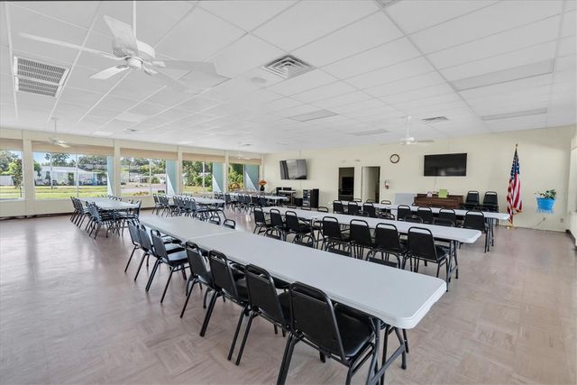 3528 SILVER PINE COURT 89, Sarasota, FL 34231