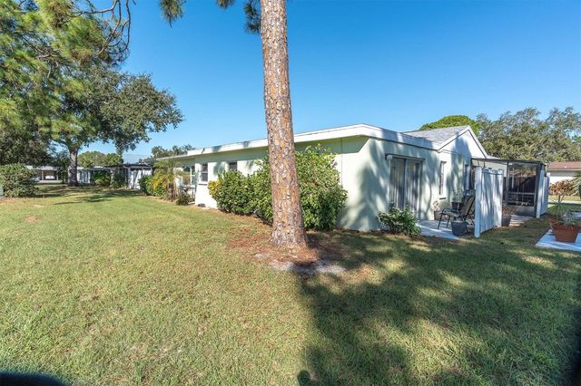 3528 SILVER PINE COURT 89, Sarasota, FL 34231