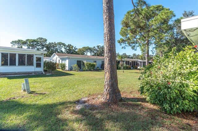 3528 SILVER PINE COURT 89, Sarasota, FL 34231