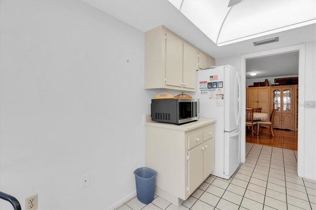 3528 SILVER PINE COURT 89, Sarasota, FL 34231