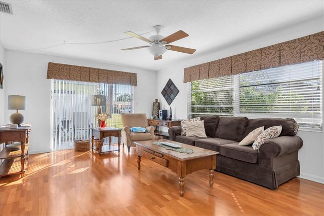 3528 SILVER PINE COURT 89, Sarasota, FL 34231