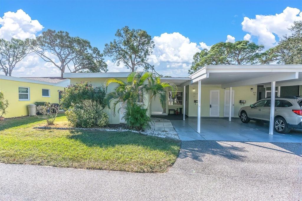 3528 SILVER PINE COURT 89, Sarasota, FL 34231