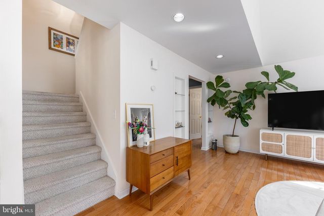 121 WESTMINSTER CT, State College, PA 16803