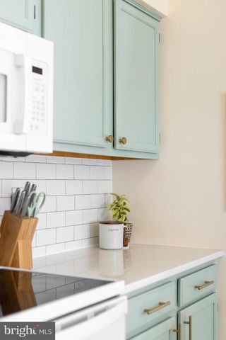 121 WESTMINSTER CT, State College, PA 16803