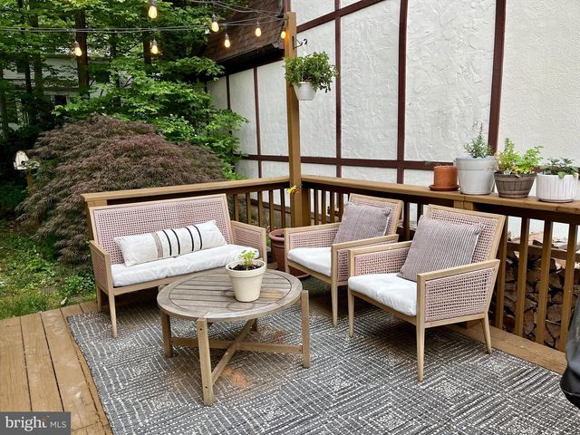 121 WESTMINSTER CT, State College, PA 16803