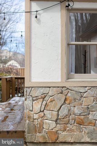 121 WESTMINSTER CT, State College, PA 16803