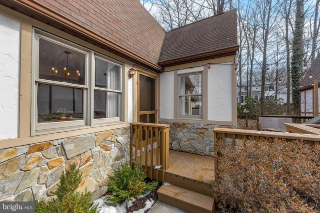 121 WESTMINSTER CT, State College, PA 16803