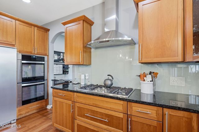9258 Twin Creek Lane, Sylvania, OH 43560