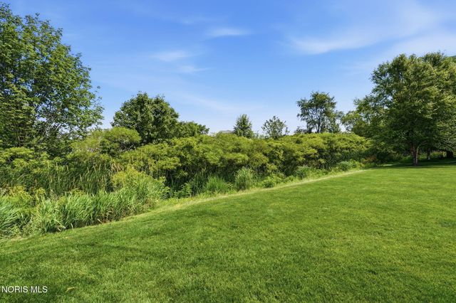 9258 Twin Creek Lane, Sylvania, OH 43560