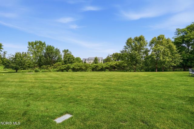 9258 Twin Creek Lane, Sylvania, OH 43560