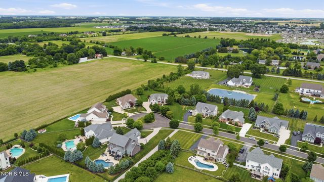 9258 Twin Creek Lane, Sylvania, OH 43560