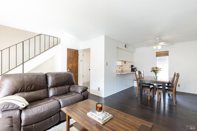 3478 Willis Dr, Napa, CA 94558