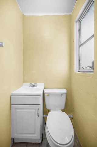 2765 STATE ROAD 590, Clearwater, FL 33759