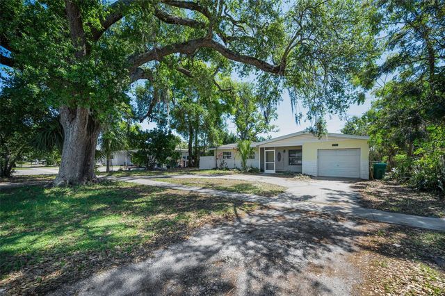 2765 STATE ROAD 590, Clearwater, FL 33759