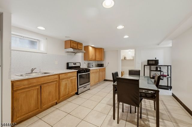 328 W Inman Ave, Rahway City, NJ 07065