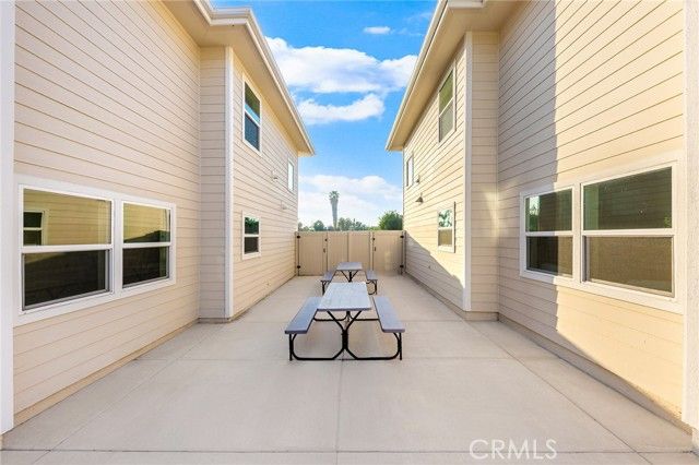 640 W Grand Avenue, Pomona, CA 91766