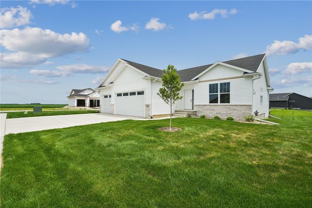 1426 Echo Ridge Ln, Marion, IA 52302