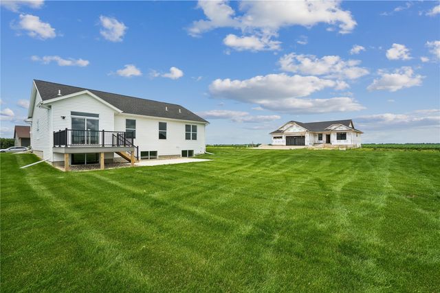 1426 Echo Ridge Ln, Marion, IA 52302