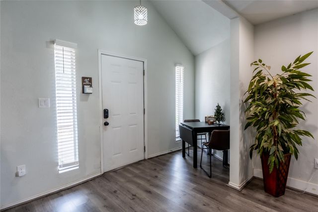 2010 Caplin Street A, Houston, TX 77026