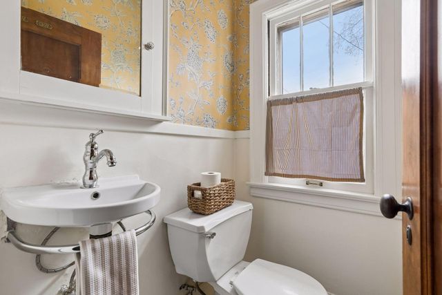 4153 Columbus Avenue, Minneapolis, MN 55407