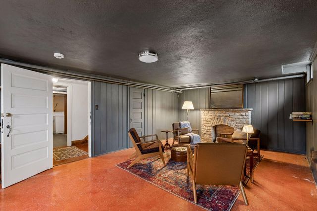 4153 Columbus Avenue, Minneapolis, MN 55407