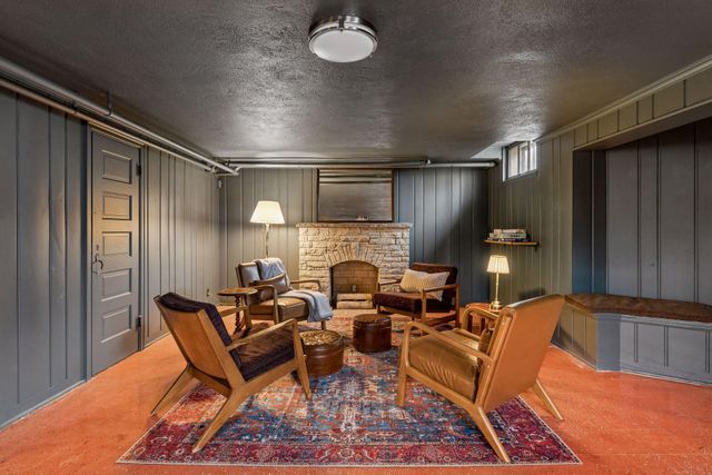 4153 Columbus Avenue, Minneapolis, MN 55407