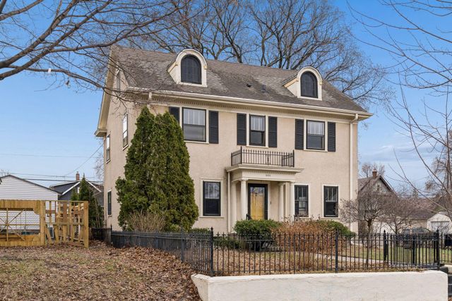 4153 Columbus Avenue, Minneapolis, MN 55407