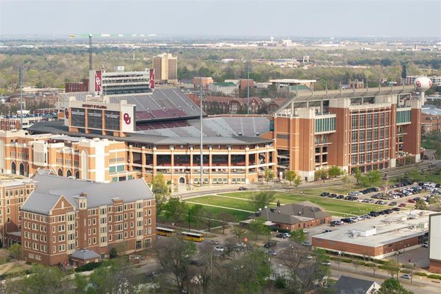 1310 Garfield Avenue, Norman, OK 73072