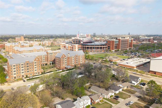 1310 Garfield Avenue, Norman, OK 73072