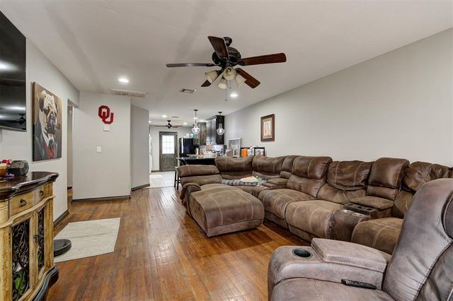 1310 Garfield Avenue, Norman, OK 73072