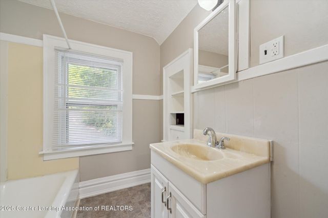 217 N Butler Boulevard, Lansing, MI 48915