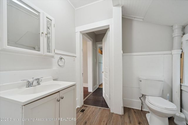 217 N Butler Boulevard, Lansing, MI 48915