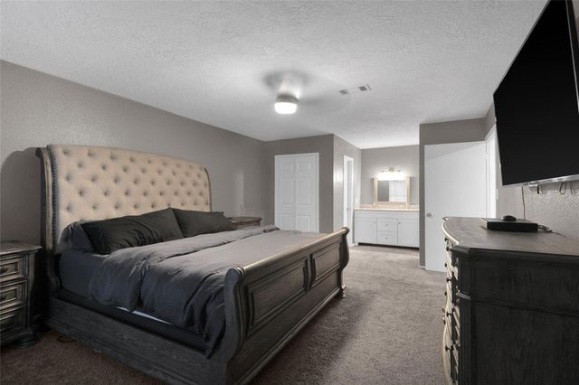 2202 Papoose Trail, Crosby, TX 77532