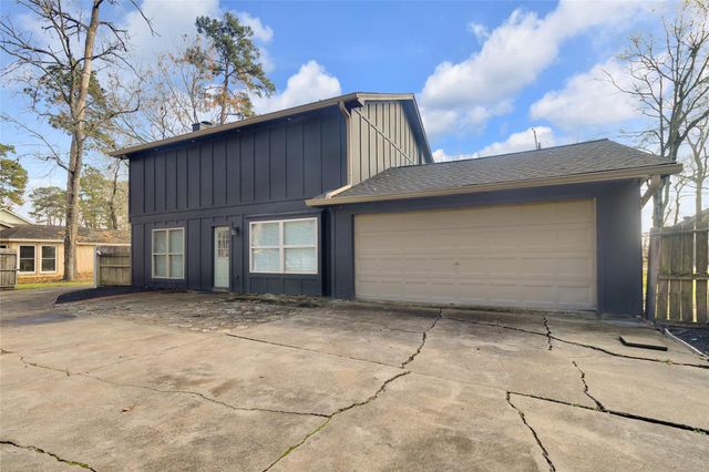 2202 Papoose Trail, Crosby, TX 77532