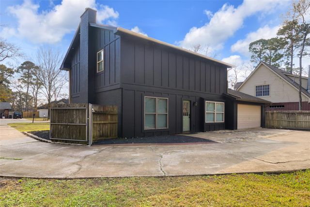 2202 Papoose Trail, Crosby, TX 77532