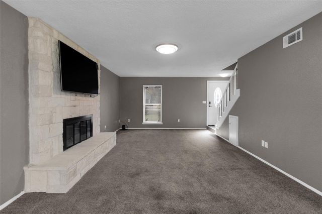 2202 Papoose Trail, Crosby, TX 77532